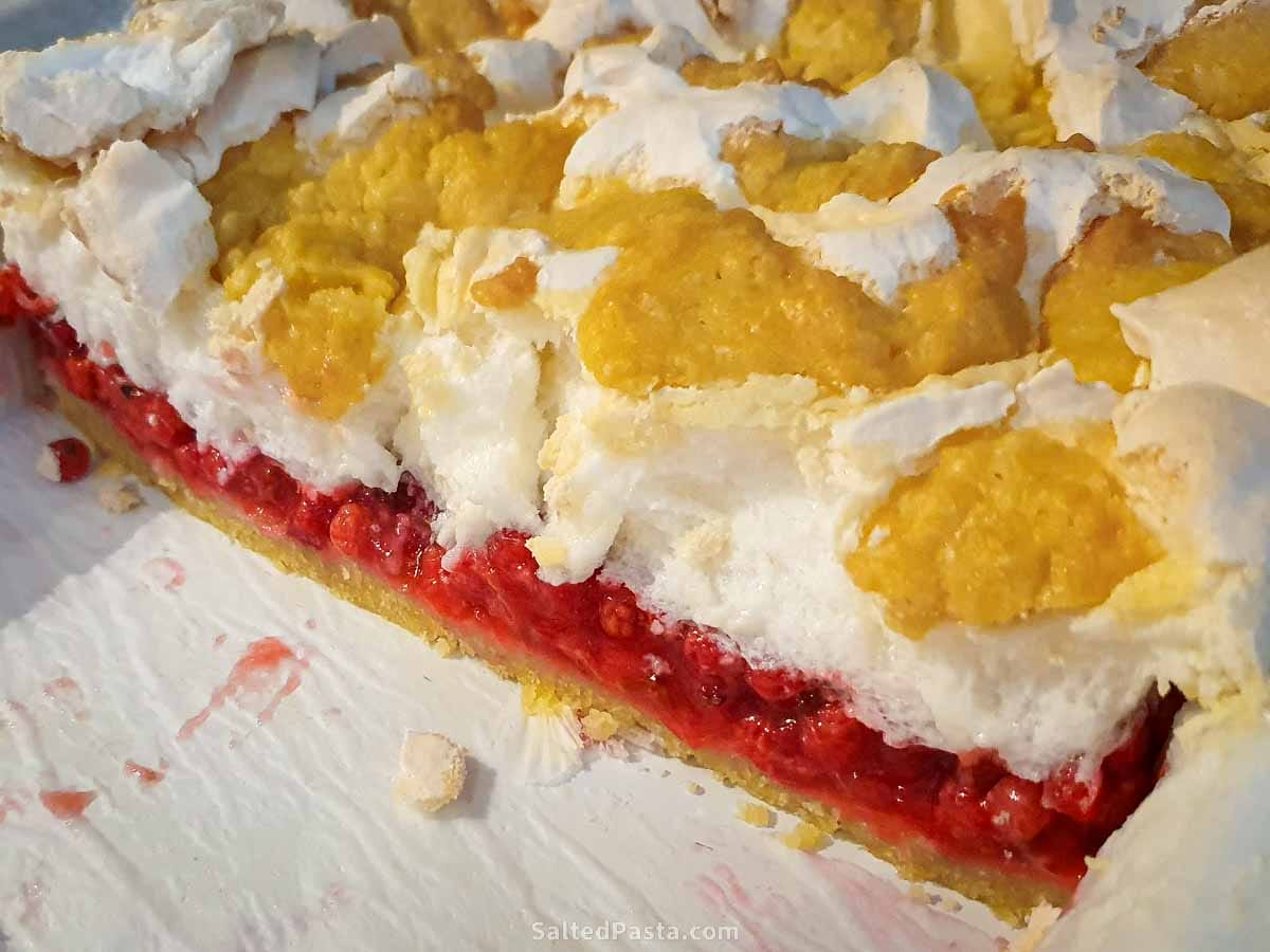Currants and Meringue Pie - SaltedPasta